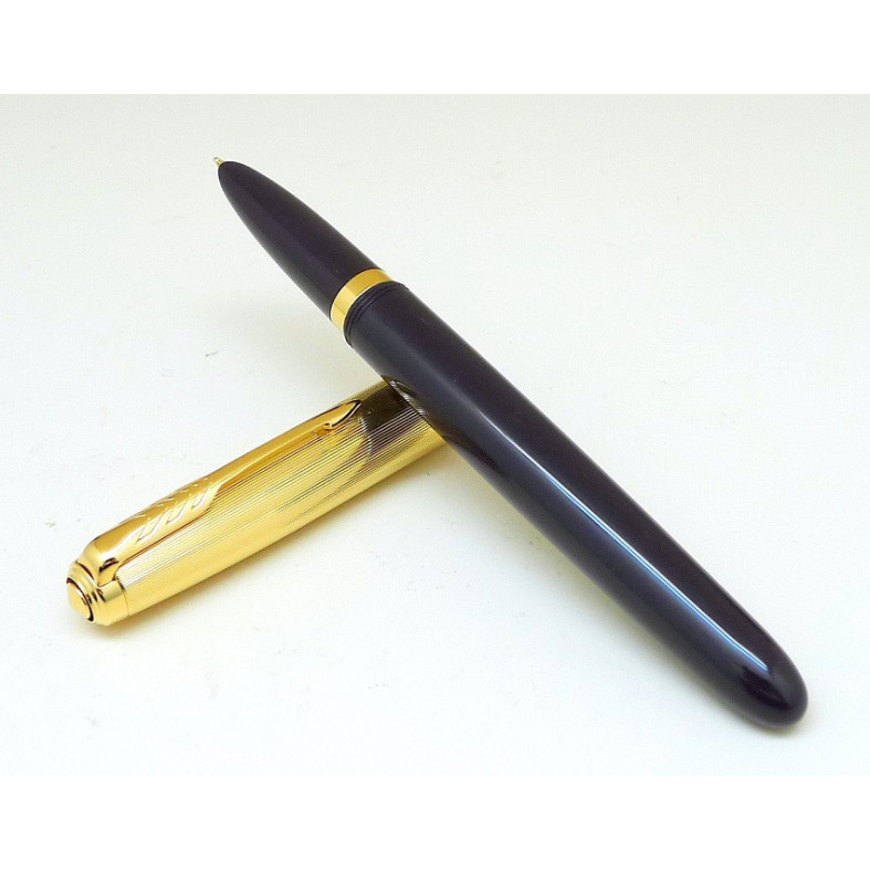 Parker 51 Premium Plum GT Fountain Pen 18K